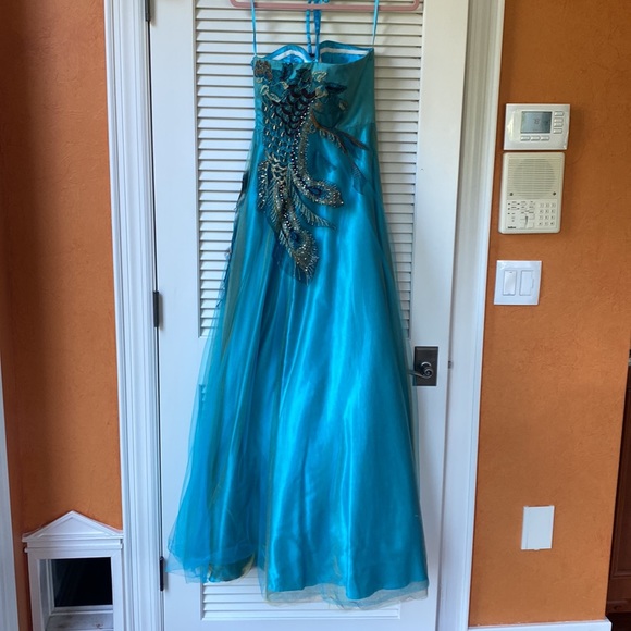 Windsor | Blue Peacock Tulle Prom Maxi Dress - Picture 4 of 7
